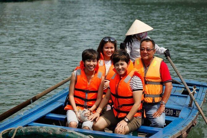Group Halong Bay Day Cruise Including Hotel Transfers from Hanoi - The Lunch Setup: Vietnamese Food Plus Included Extras