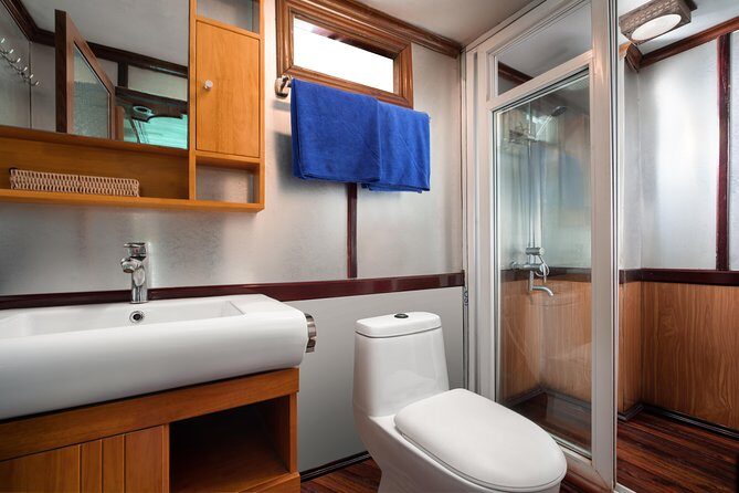 Ha Long Bay 2D1N on 2-star-plus Cruise - Food and Drinks: What’s Included Versus What You’ll Buy