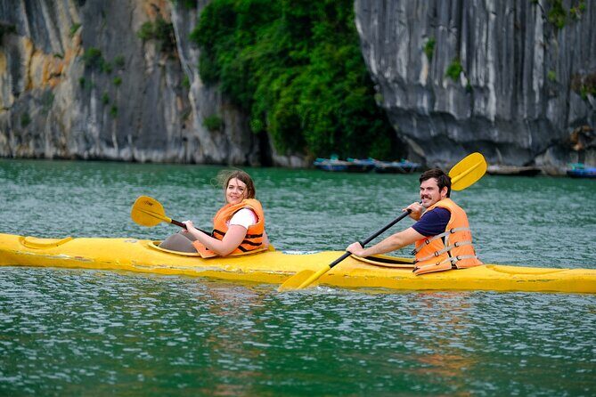Ha Long Bay Cruise Day Tour-Cave, Kayaking,Ti top island & Lunch - The onboard lunch and water: what you get for about $41