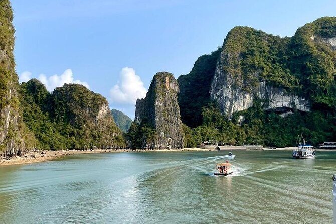 Ha Long Bay Day Cruise From Ha Noi - Pickup, bus comfort, and the early start reality