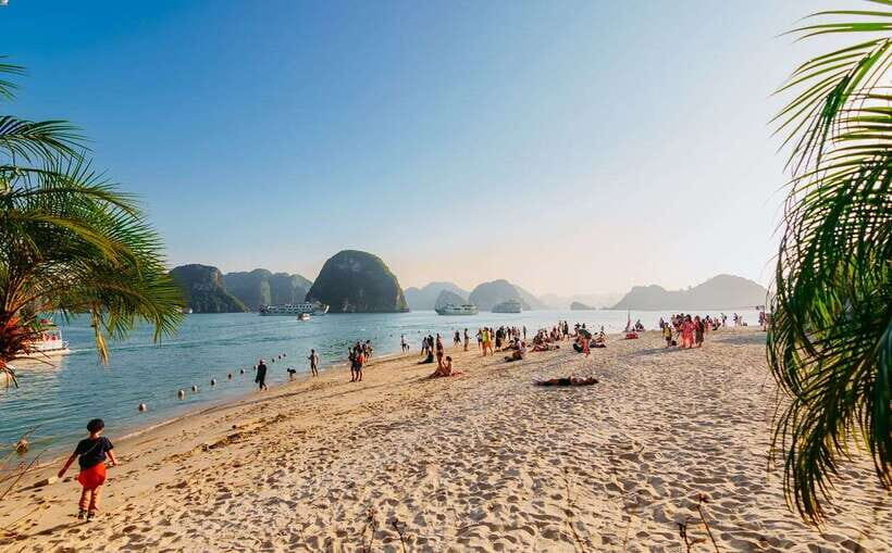 Ha Long Bay Day Trip with Best Price - Boarding the 5 Stars Cruise: what Cozy feels like in practice