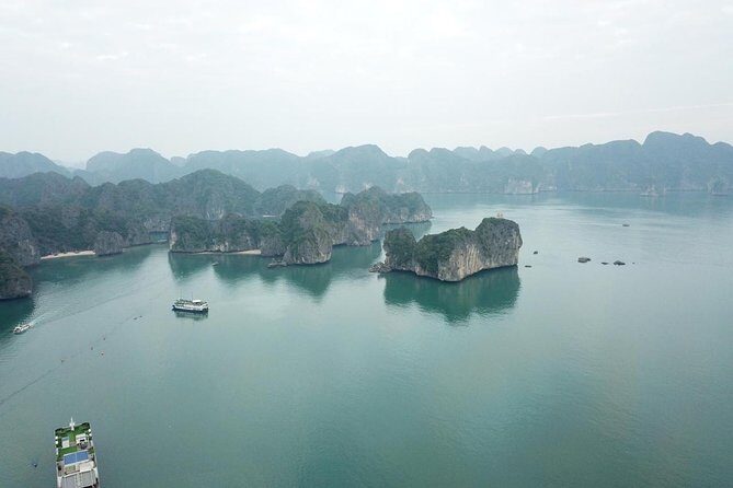 Ha Long Bay Six Hours Trip Kayaking & Swimming on Beach - Bo Hon Archipelago and Surprising Cave: Stalactites, Stalagmites, and Good Footing