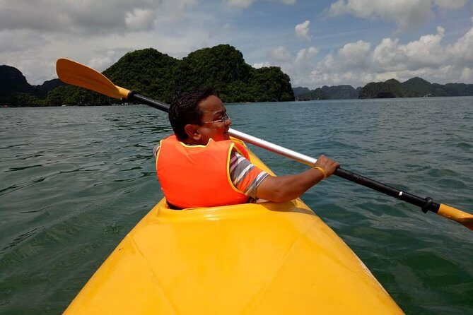 Ha Long Bay Six Hours Trip Kayaking & Swimming on Beach - Price and Logistics: Is $40 Good Value for This Ha Long Bay Format?