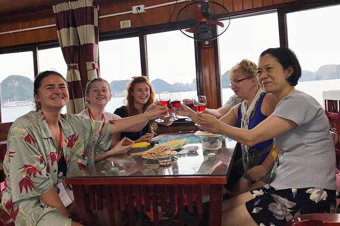 Ha Long Full Day Deluxe Trip - Long Route (6-Hour Trip) - Sung Sot Cave: The Stop That Justifies the Day Trip