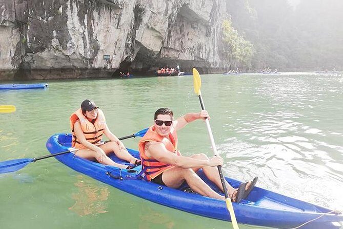 Ha Long Full Day Deluxe Trip - Long Route (6-Hour Trip) - Lunch on the Boat: More Than Just Fuel