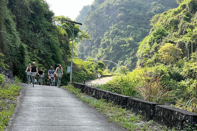 Ha noi: 3D- Halong, Lan ha bay classic cruise, Ninh Binh full day - Price and value at $224: who this is best for