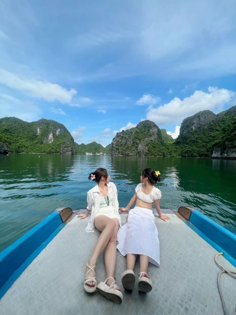 Half day Lan Ha Bay : Boat Trip , Kayaking,Snorkel - Kayaking in hidden spots: closer than you’d get from a boat