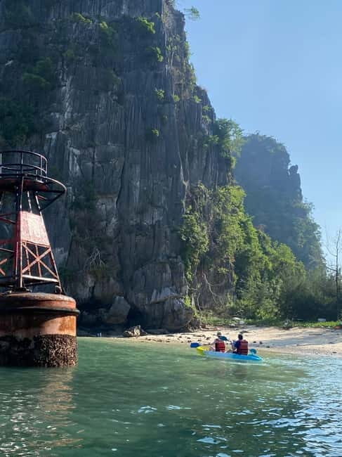 Half day Lan Ha Bay : Boat Trip , Kayaking,Snorkel - From Cat Ba to Lan Ha Bay: the ride past Cai Beo’s living history
