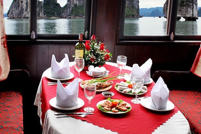 Halong 6 hours boat tour from Hanoi All Inclusive - Ti Top Island: 400 steps or a beach reset