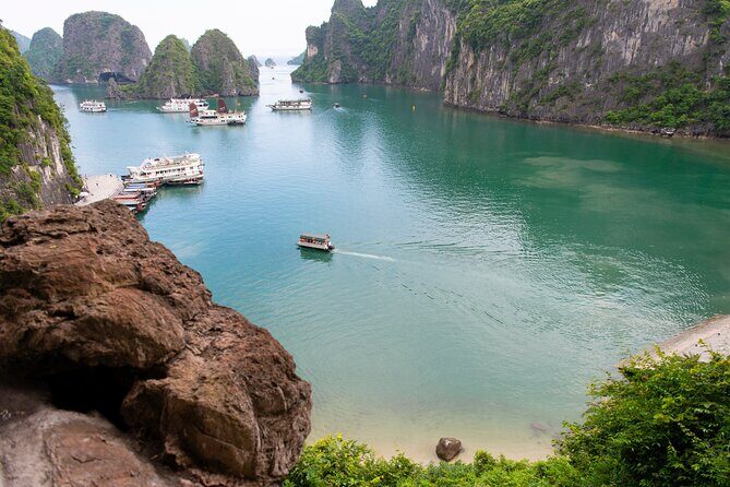 Halong Bay 2 Days 1 Night Traditional Boat - Day 2: Hang Luon Cave, lagoon time, and the kayaking add-on