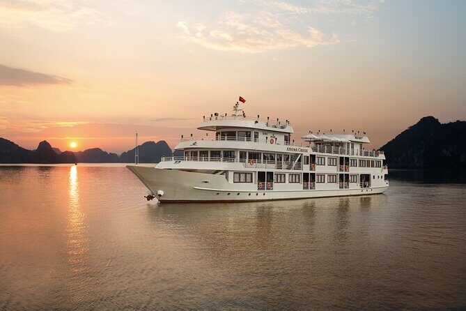 Halong Bay 2 Days-1 Night with Athena Cruise - Night onboard: using the decks after dinner