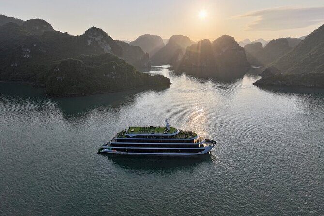 Halong Bay 2D1N Cruise multi options, transfer, swim and kayaking - Price and what you really get for $55 per person