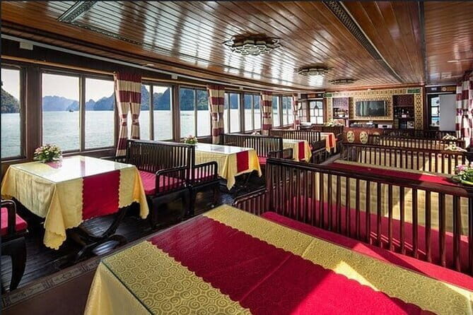 Halong bay 4 hours boat tour from Halong city with 2 caves, kayak - A 4-hour Halong Bay plan that hits the big sights without the all-day grind