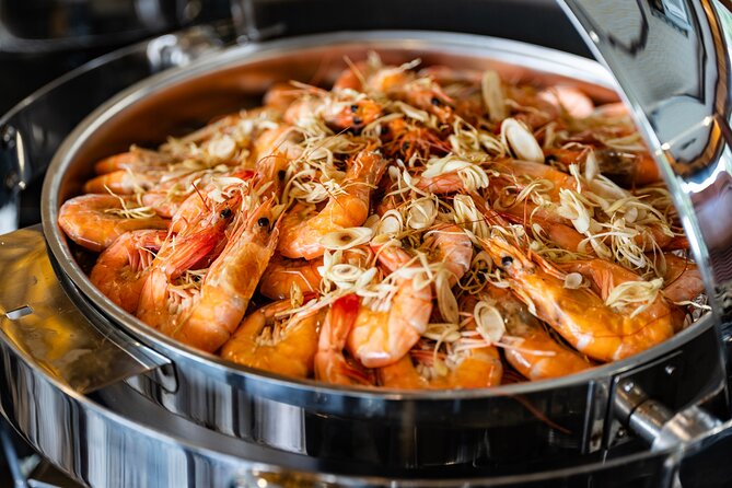 Halong bay 5star Cruise Day Trip: Buffet lunch & Limousine bus - Key things that make this Ha Long day cruise work