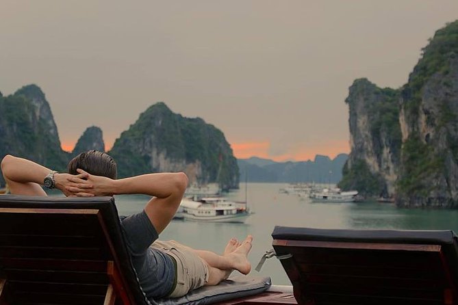Halong Bay Cruise 3D2N - Kayaking Explorer & Round-trip transfer from Hanoi - Kayaking On a Sit-on-Top Boat: What to Expect From the Water Time
