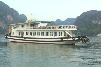 Halong Bay Cruise Day Trip: Titop island, Surprise cave, Swimming, Kayaking - The cruise route: Dinh Huong islets, fishing villages, and quick scenic hits
