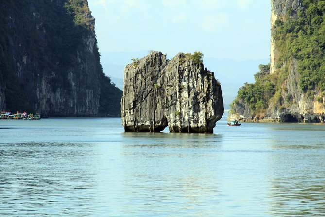 Halong Bay Cruise Day Trip: Titop island, Surprise cave, Swimming, Kayaking - Seafood lunch on board: good value inside the tour price