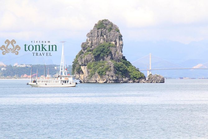 Halong Bay Cruise Day Trip: Visit Thien Cung Cave, Kayaking & Lunch - best price - Thien Cung Cave and Dau Go Cave: the best part for curious eyes