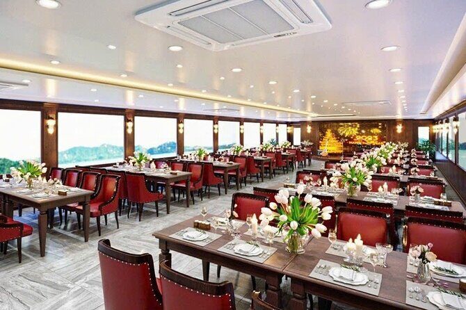 Halong Bay Day Tour By Diamond Era Cruise,Titop,Sung Sot & kayak - Guides and the difference between a good day and a smooth day