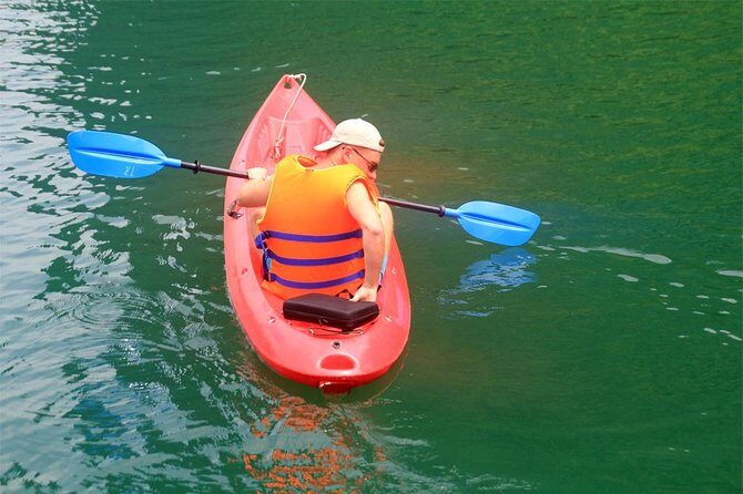 Halong bay Deluxe Cruise 2D/1N: Kayaking, swimming, Titop island & surprise cave - Practical Tips: What to Pack for Halong Bay Heat, Sun, and Damp