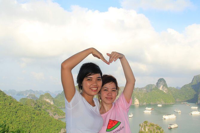 Halong bay Full Day Cruise trip: kayaking, surprise cave, titop island, lunch - Getting on the Water: What 5 Hours of Cruising Adds Up To