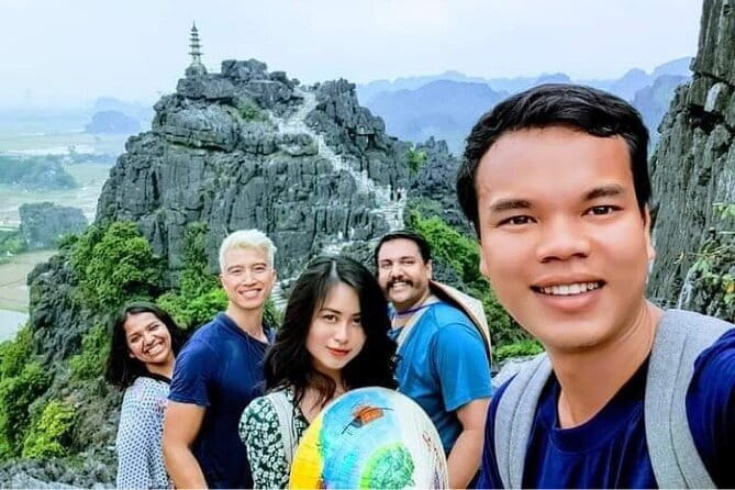 Halong Bay Full Day with All-Inclusive - Food on board and the all-in-one comfort of included stops