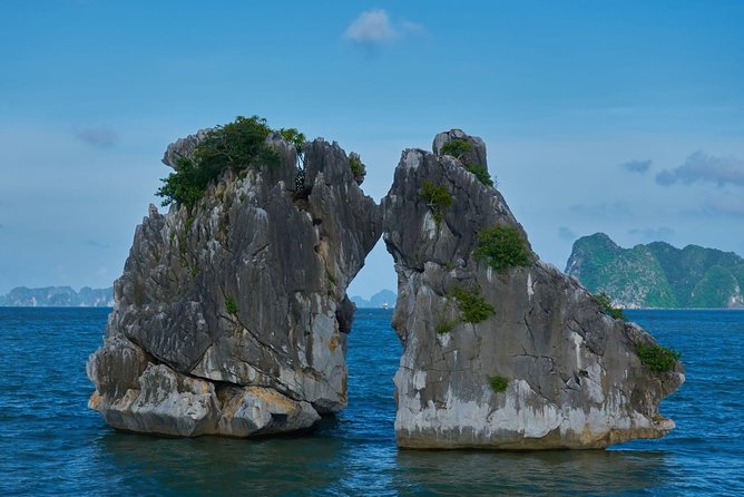 Halong Bay Full Day With Cave, Kayaking And Swimming - Highway Transfer - Price and logistics: what you really get for $39.50