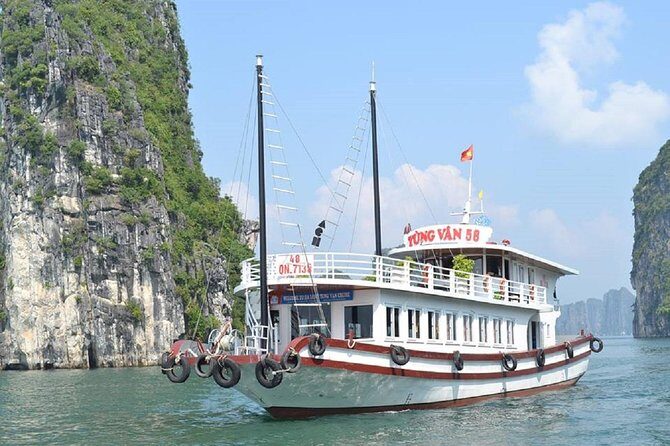 Halong Bay Islands and Caves: Full-Day Tour from Hanoi - Halong Bay Cruising and Hon Ga Choi (Fighting Cocks) Island