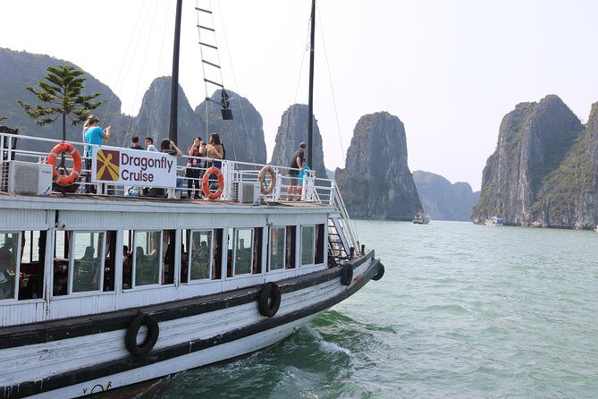 Halong Bay Islands and Caves: Full-Day Tour from Hanoi - Getting There: 8:00 AM Start and the Transfer Plan