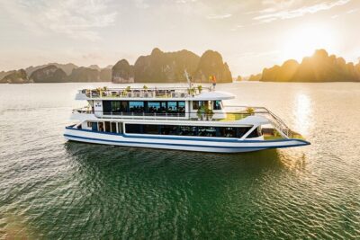 Halong bay Luxury Cruise Day trip: Buffet lunch & Limousine bus - Check-in at noon and what the boat actually feeds you