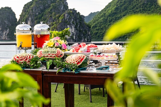 Halong bay Luxury Cruise Day Trip: Buffet lunch & Limousine bus - Titop Island: getting your view fix without committing to a full beach day