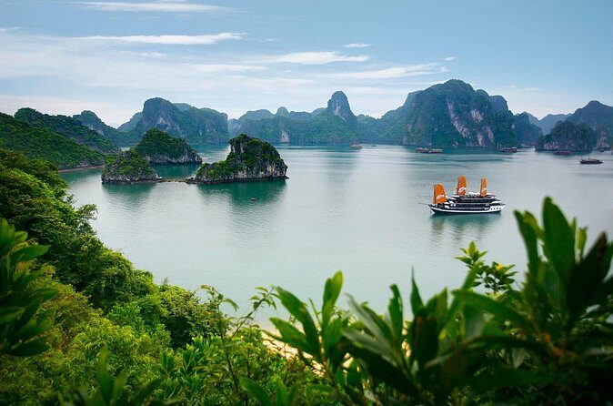 Halong Bay Luxury Cruise one day Tours - Sung Sot Cave: your 2-hour “big room” cave moment