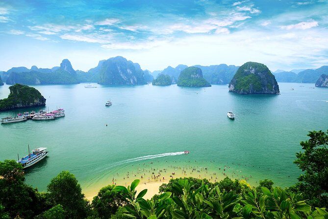 Halong Bay Luxury Cruise one day Tours - Hanoi pickup to Tuan Chau Harbor: how the day gets rolling