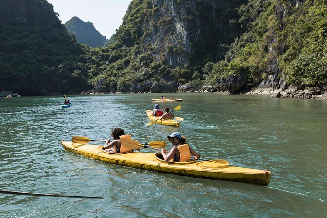 Halong Bay Luxury Day Trip (8Hours) - Lunch on board: air-conditioned comfort with a sea view