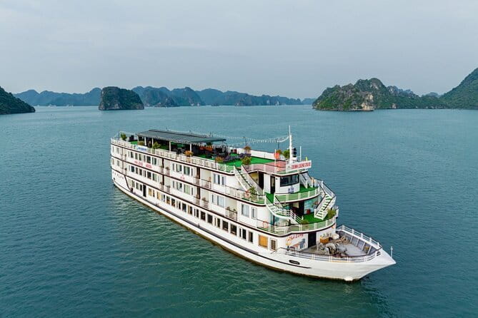 Halong Bay Shore Excursion: Full Day Cruise Tour from Cruise Port - Timing, weather, and photo strategy