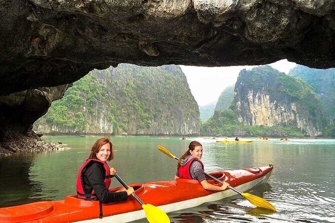 Halong Excursion Cruise with Kayaking, Swimming & Cave Visit - Sung Sot Cave on Bo Hon Island: What You’ll Actually See