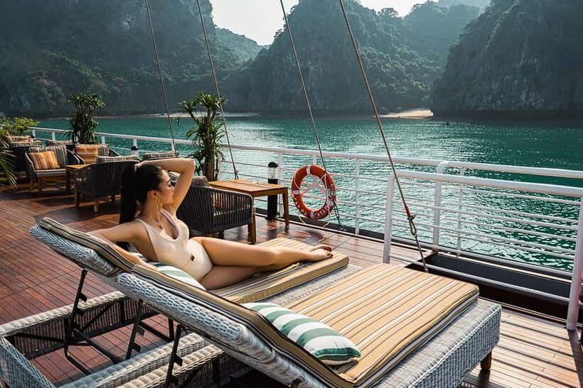 Halong & Lan Ha Bay 1-Day Catamaran Cruise from Hanoi - Group Energy: The Crowd Factor You Should Plan For