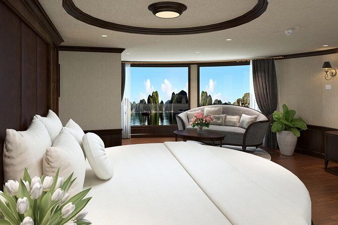 Halong Luxury Cruise 2D/1N: Kayaking, Swimming, Titop island, meals, best prices - What to pack (and how to handle crowded water)