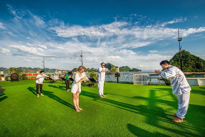Halong Luxury Cruise 2D/1N: Kayaking, swimming, Titop island, Surprise cave - What to Expect in the Bay: Crowds, Heat, and the Reality of the Water