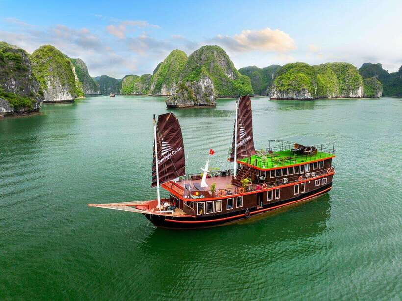 Hanoi: 2-Day Ha Long and Lan Ha Bay Cruise with Kayaking - Swimming at Three Peaches Islet (and When You Should Expect a Change)