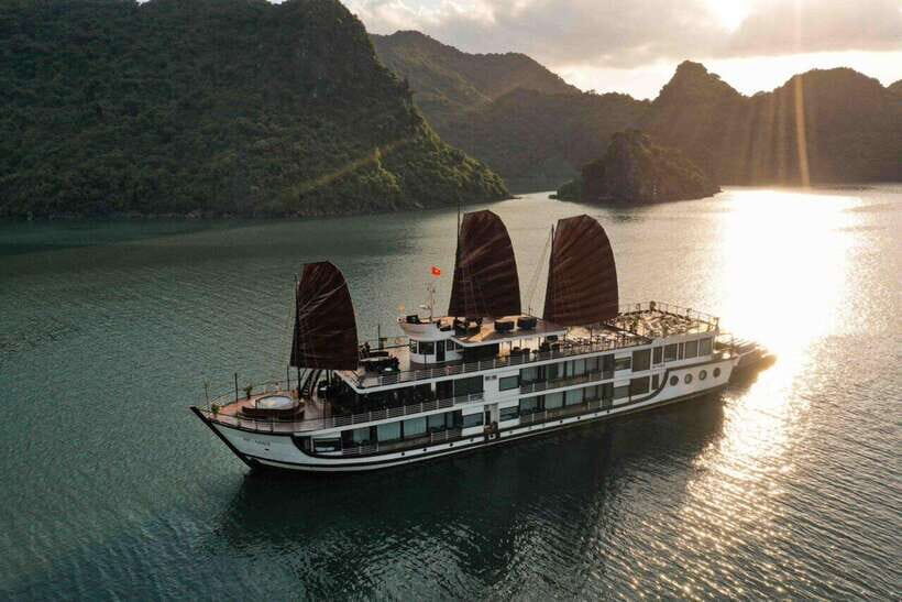 Hanoi: 2D1N Ha Long Bay, Lan Ha Bay by Amanda Luxury Cruise - Tra Bau Kayak and Swim: The Kong: Skull Island Connection