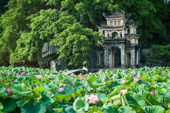 Hanoi: 3-Day Ninh Binh Trip and Ha Long Bay 4-Star Cruise - Day 2: Tuan Chau Marina and a True 4-Star Ha Long Bay Night