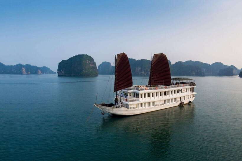 Hanoi: Ha Long & Bai Tu Long Bay 1 or 2-Day Cruise - Hanoi Pick-Up, Sunworld Harbor, and Tender Transfers Without Headaches