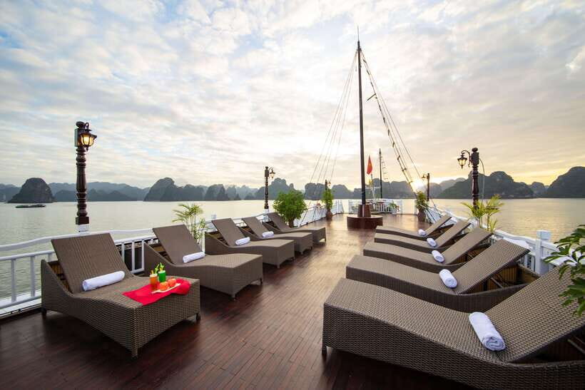 Hanoi: Ha Long Bay 2-Day 1-Night Tour by 4-star Luxury Junk - Price and value: what $109 buys (and what it doesn’t)