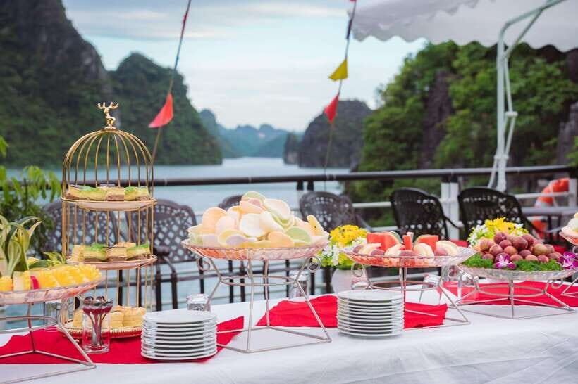 Hanoi: Ha Long Bay Day Tour - Apollo Cruise, Jacuzzi, Buffet - Ti Top Island: sand time plus viewpoint options