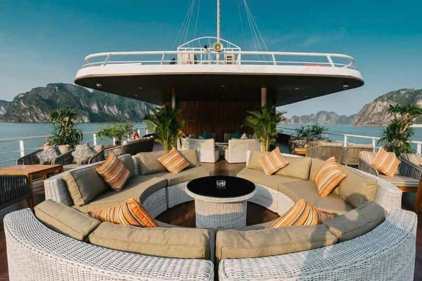 Hanoi/Ha Long: Ha Long Bay Luxury Day Cruise by Catamaran - Lunch Onboard: Fresh Vietnamese Food Without the Hunt