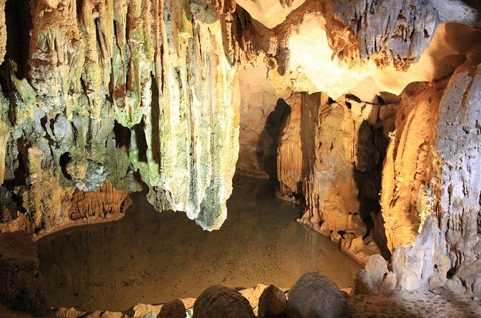 Hanoi - Ha Long Luxury Day Cruise with Kayak & Cave Adventure - Sung Sot Cave: Ha Long’s biggest cave stop and why it works