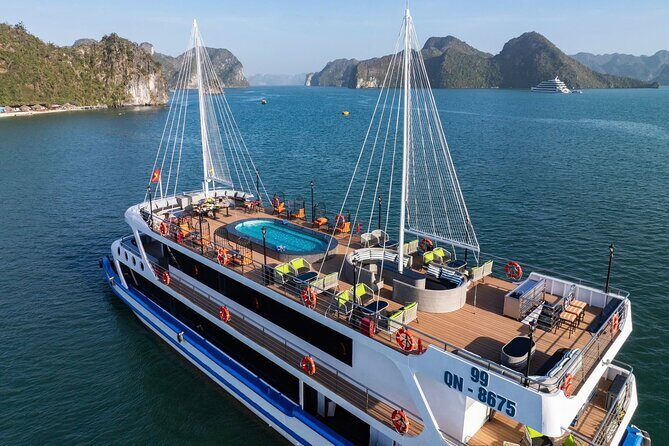 Hanoi : Halong Bay 7-Hour Luxury Cruise with Limousine Transfer - Key things to know before you go
