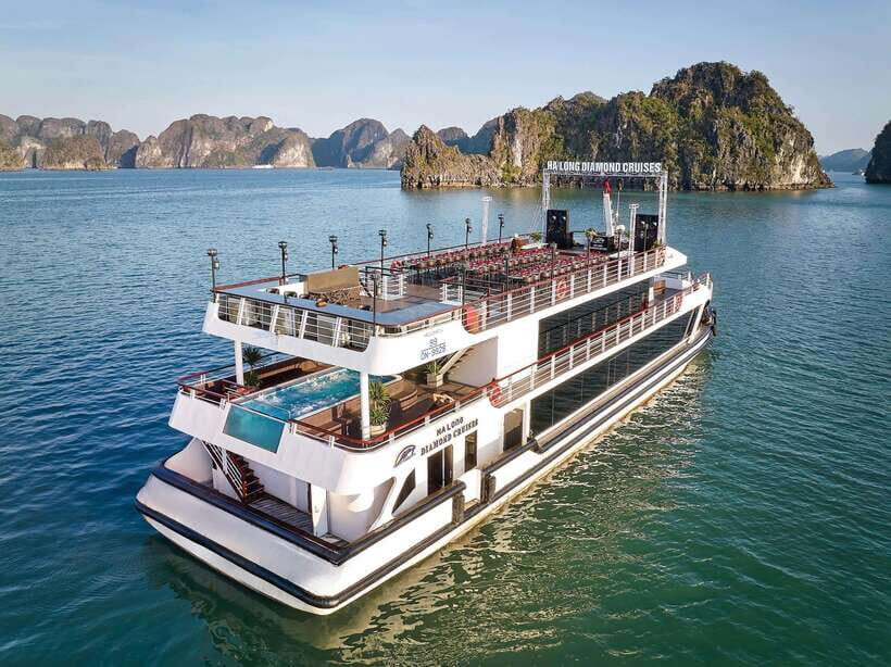 Hanoi: Halong Bay Full-Day Tour with 5-star Diamond Cruise - Hanoi pickup, limo ride, and getting to the port on time