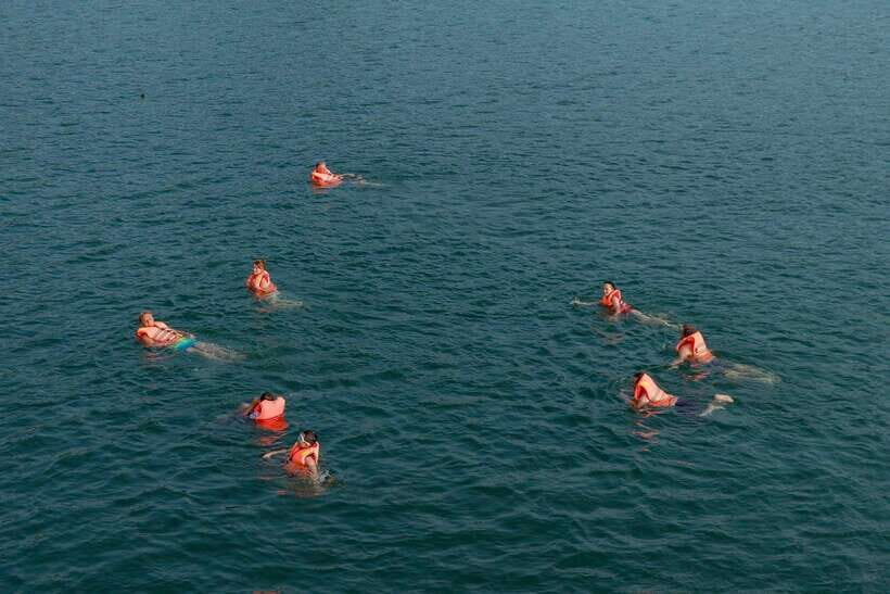 Hanoi: Luxury Lan Ha Bay Jade Sails Cruise with Buffet Lunch - Limousine Pickup from Hanoi Old Quarter to Tuan Chau Harbour